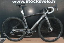 Vélo BH G8 DISC « Limited Edition » SRAM Force AXS 12V Gris