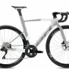Vélo BH AEROLIGHT 6.0 SHIMANO 105 Di2 12V 2023 Gris Blanc -VTT Soldes Boutique BH aerolight 6.0 2023 gris blanc