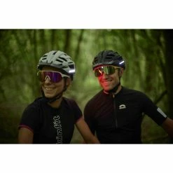 EOS Helmet Bluetooth Lumineux -VTT Soldes Boutique casque velotaf velo route longue distance campagne eos helmet noir