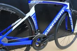 Vélo GUERCIOTTI EUREKA AIR Carbone Shimano Ultégra 8000 11V Bleu/blanc -VTT Soldes Boutique guerciotti bleu 4 scaled 1