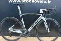 Vélo GUERCIOTTI EUREKA AIR Carbone Shimano Ultégra 8000 11V Silver/black