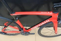 Vélo GUERCIOTTI EUREKA AIR Carbone Shimano Ultégra 8000 11V Noir/rouge -VTT Soldes Boutique guerciotti rouge noir 2 scaled 1