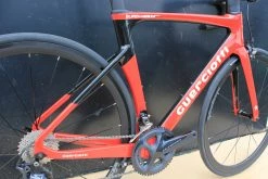 Vélo GUERCIOTTI EUREKA AIR Carbone Shimano Ultégra 8000 11V Noir/rouge -VTT Soldes Boutique guerciotti rouge noir 4 scaled 1