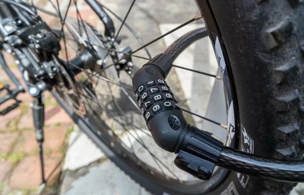 VTT Soldes Boutique -VTT Soldes Boutique istockphoto 1199894942 612x612 1